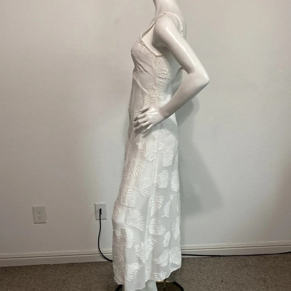 Wilfred Aritzia White V-Neck Semi Sheer Textured Leaf Sleeveless Maxi Dress Sz S - Picture 4 of 7